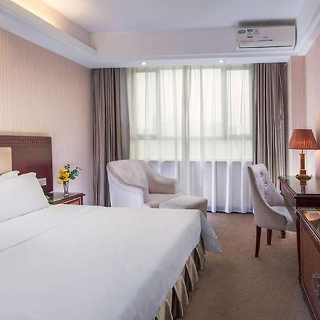 Vienna Hotel Longgang Nanlian Shenzhen Exterior photo